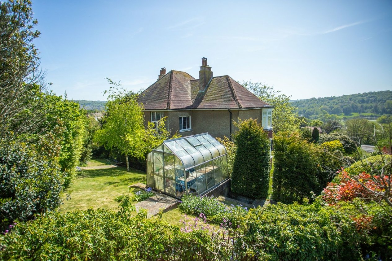 Properties Under Offer in Friars Way Dover