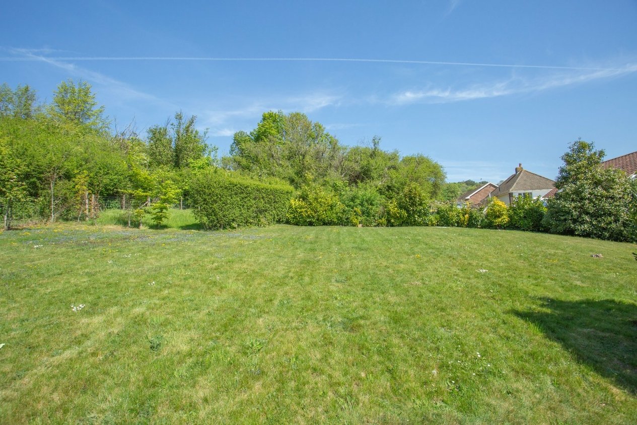 Properties Under Offer in Friars Way Dover