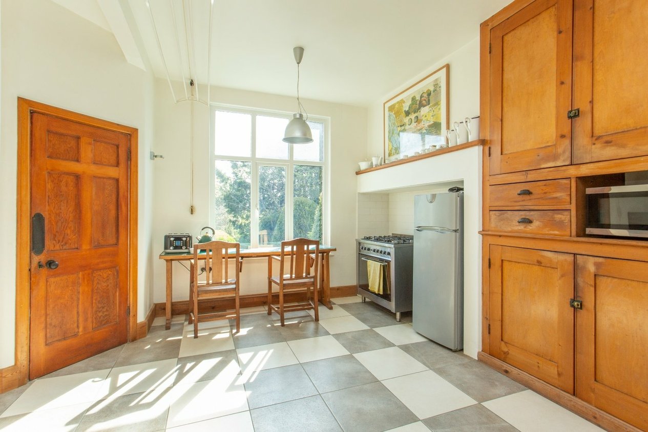 Properties Under Offer in Friars Way Dover