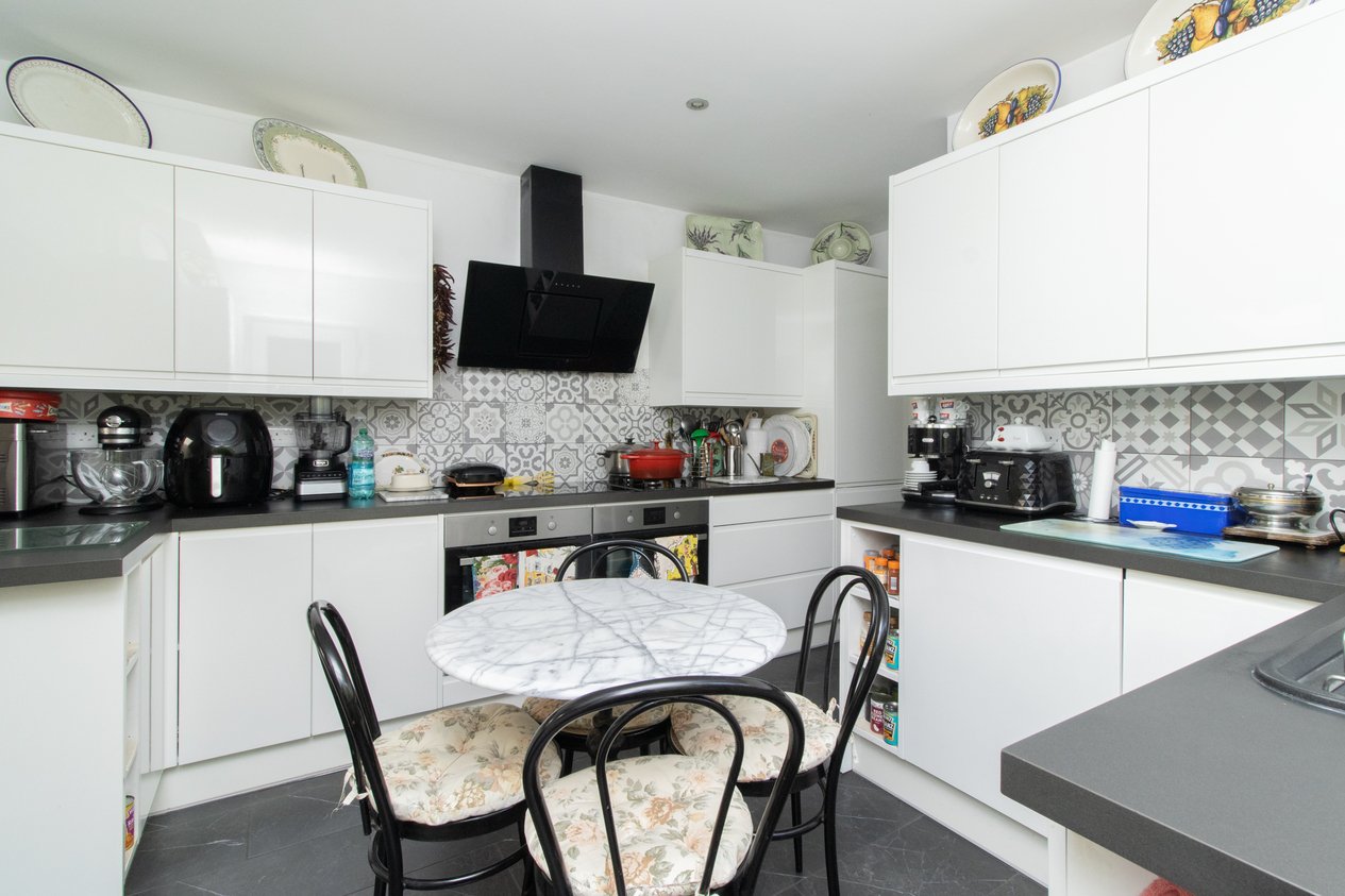 Properties For Sale in Friendly Close Margate