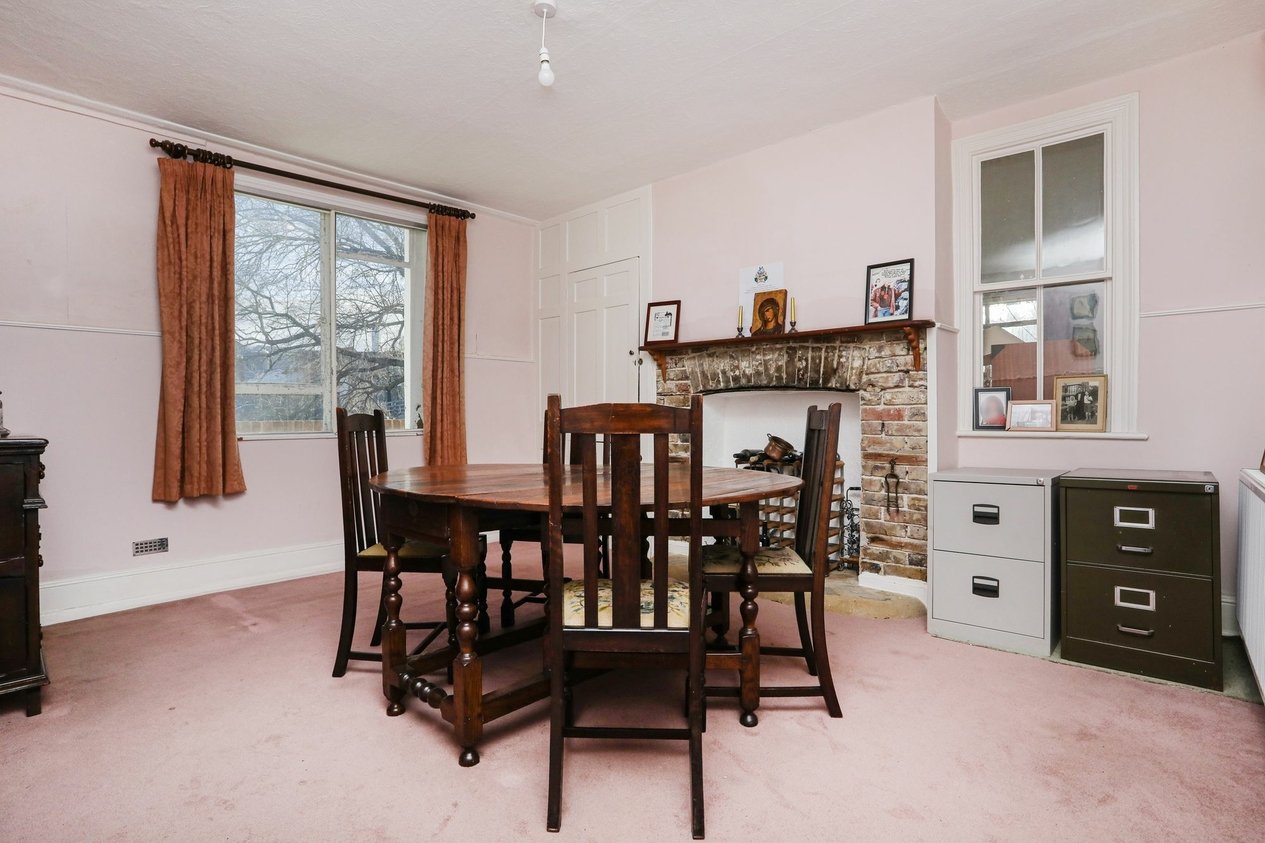 Properties For Sale in Front Brents  Faversham
