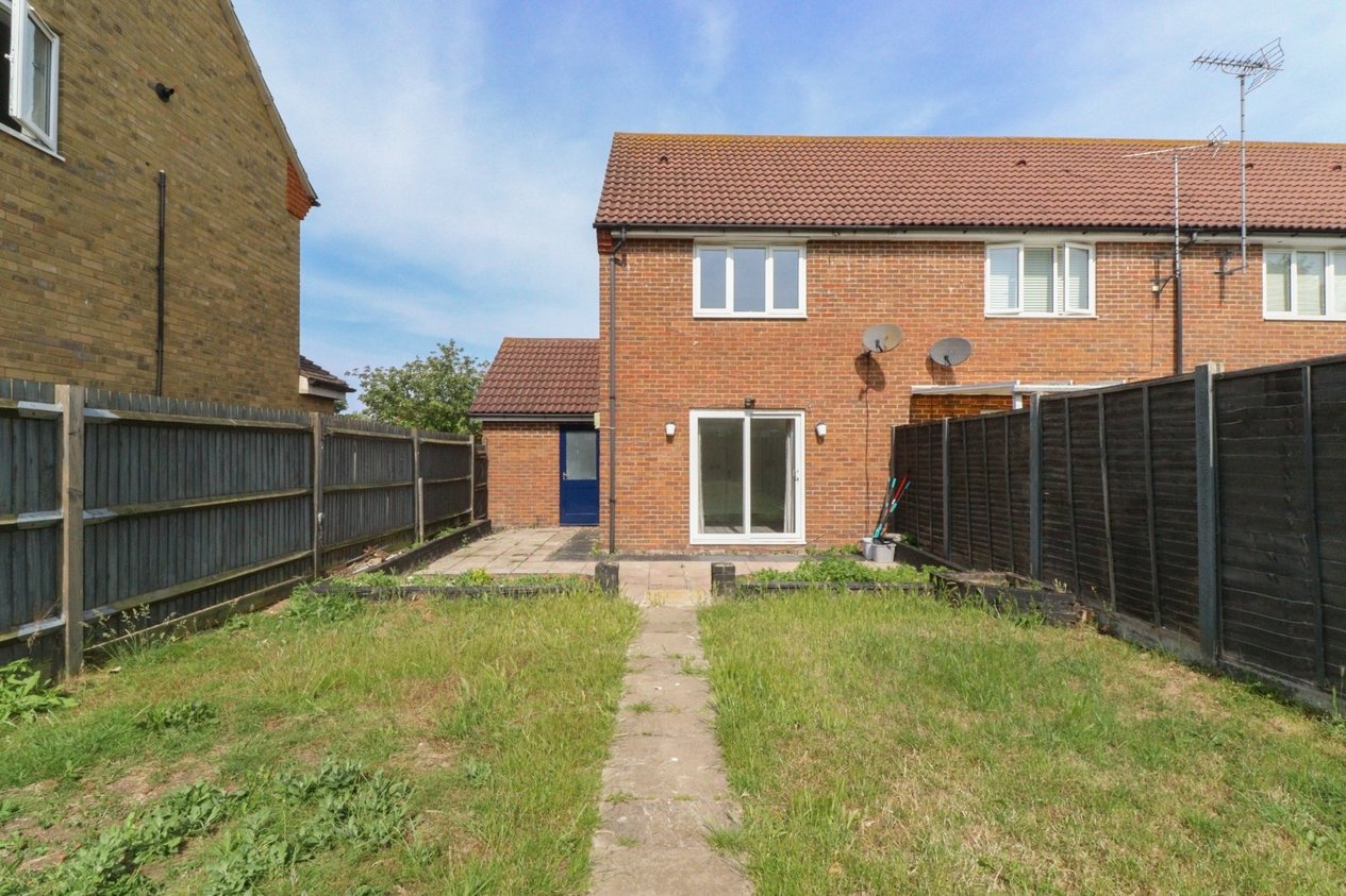Properties Under Offer in Gainsborough Avenue Margate