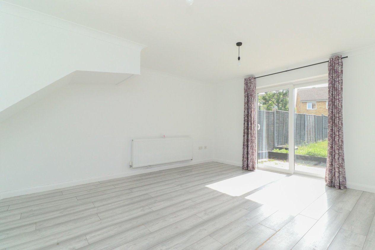 Properties Under Offer in Gainsborough Avenue Margate