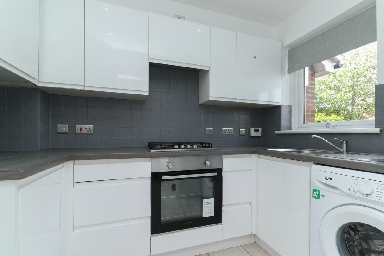 Properties Under Offer in Gainsborough Avenue Margate