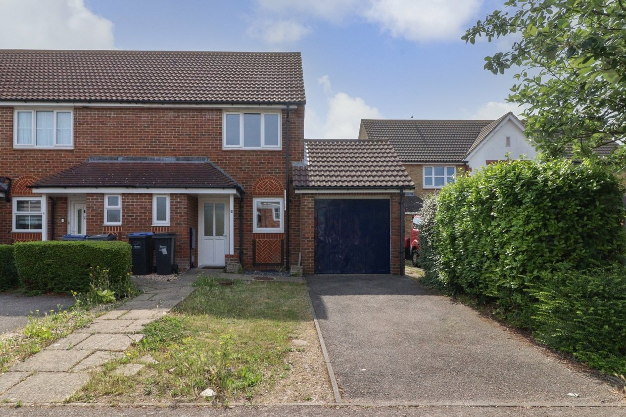 Properties Under Offer in Gainsborough Avenue Margate