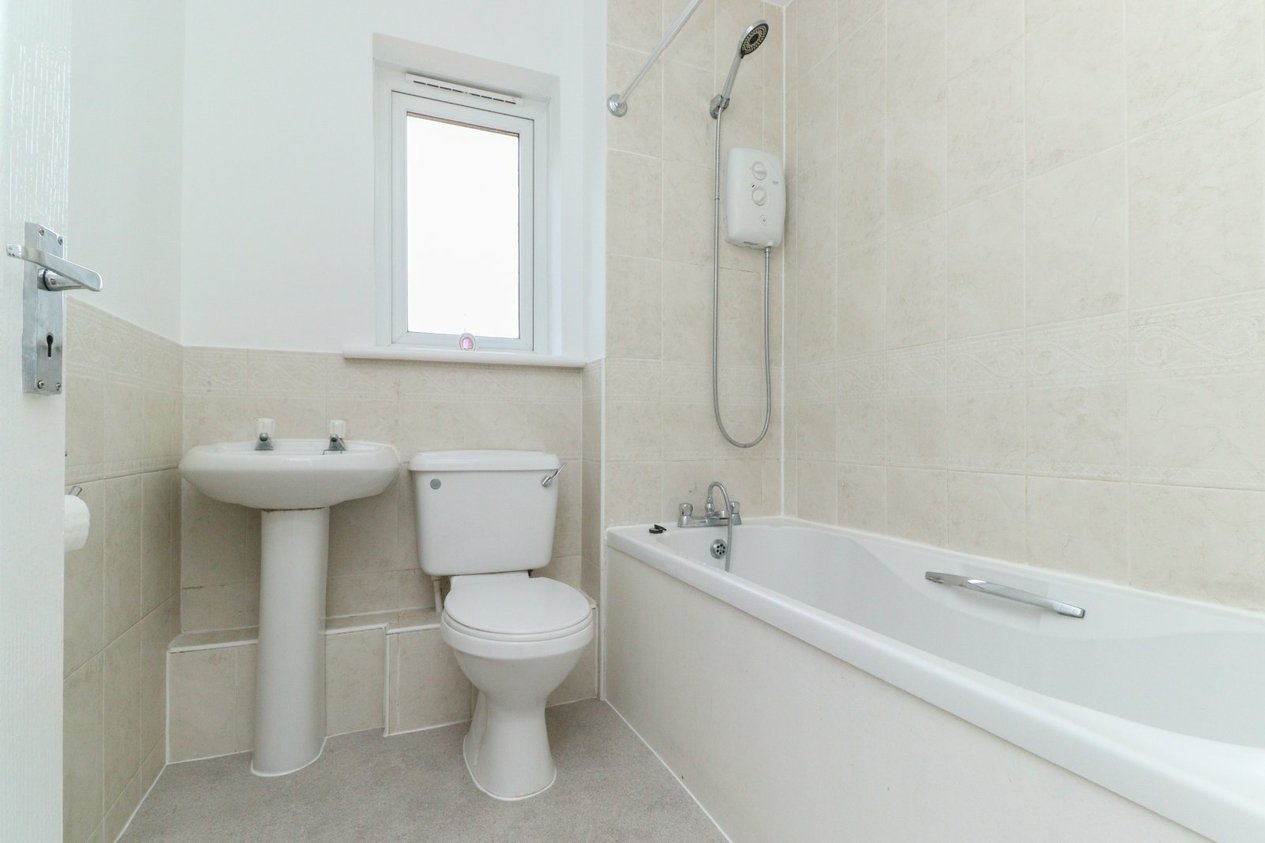 Properties Under Offer in Gainsborough Avenue Margate