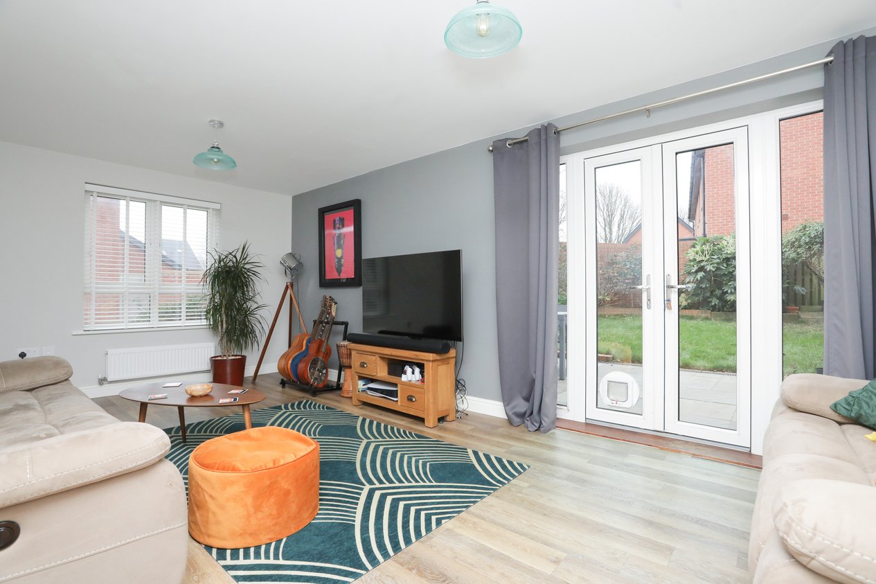 Properties Under Offer in Garrison Close Folkestone