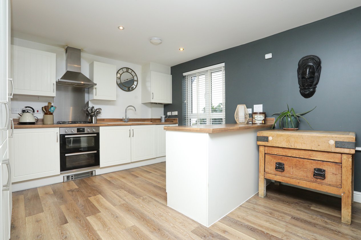 Properties Under Offer in Garrison Close Folkestone