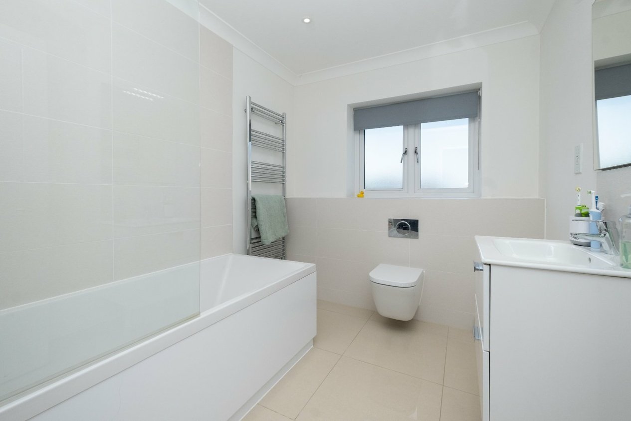Properties For Sale in George Close Capel-le-Ferne