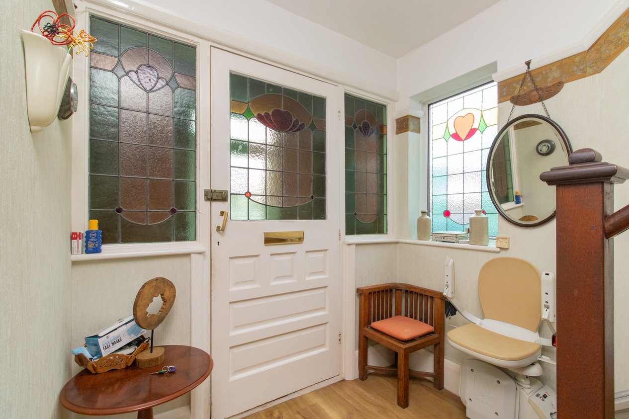 Properties Under Offer in George V Avenue Margate