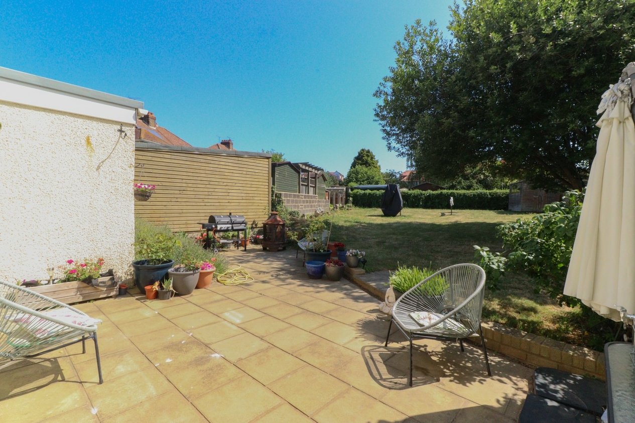 Properties For Sale in George V Avenue Margate