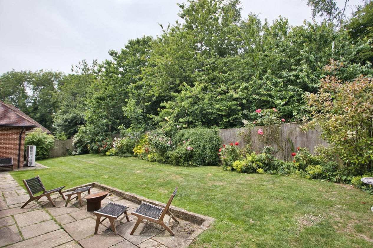 Properties For Sale in Gibraltar Lane Folkestone
