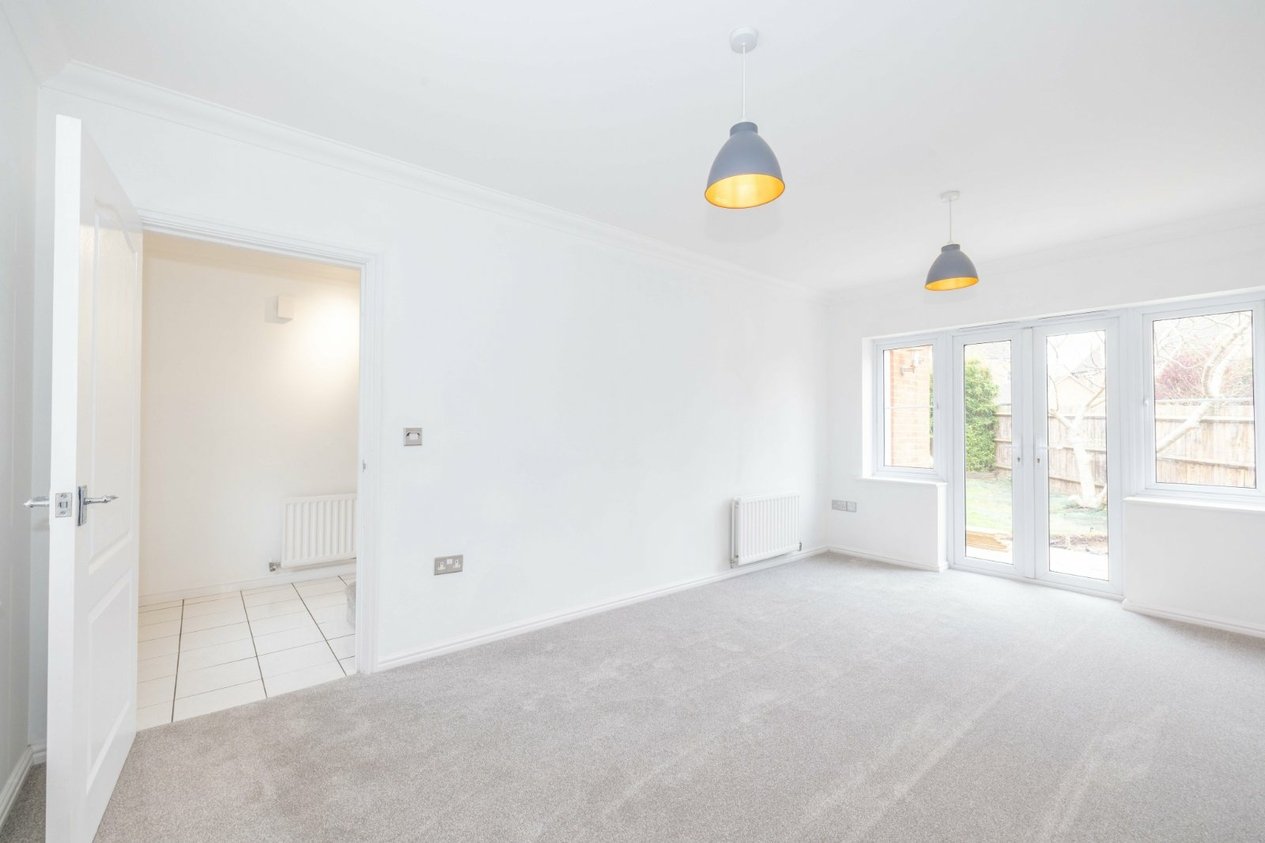 Properties For Sale in Gilbert Way Canterbury