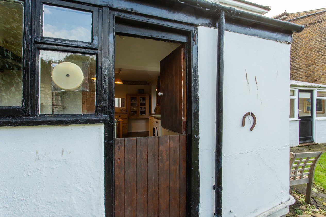 Properties For Sale in Gladstone Road Broadstairs
