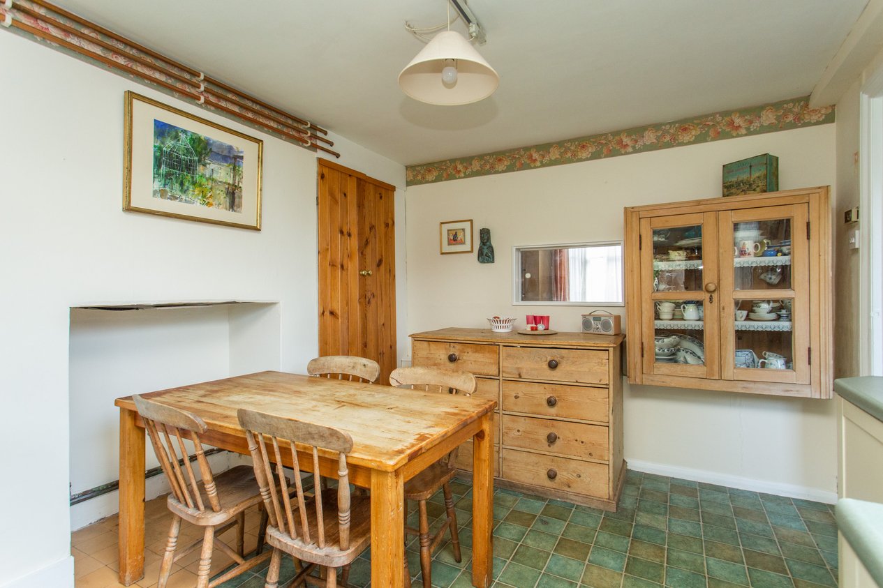 Properties For Sale in Gladstone Road Broadstairs