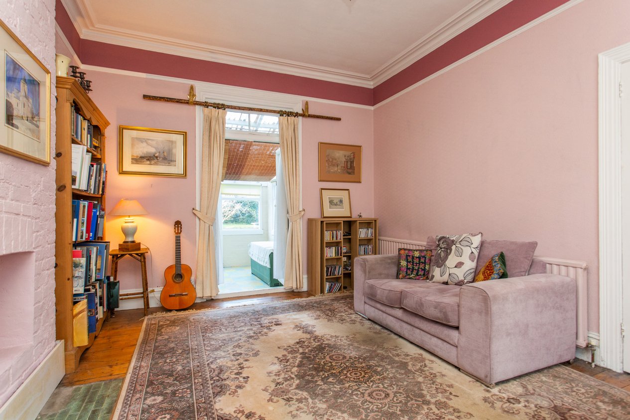 Properties For Sale in Gladstone Road Broadstairs