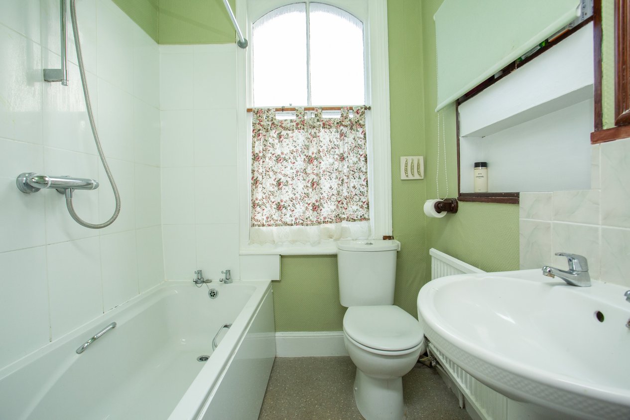 Properties For Sale in Gladstone Road Broadstairs
