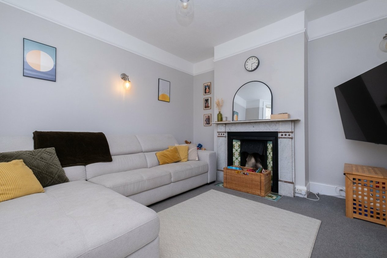 Properties For Sale in Gladstone Road Deal