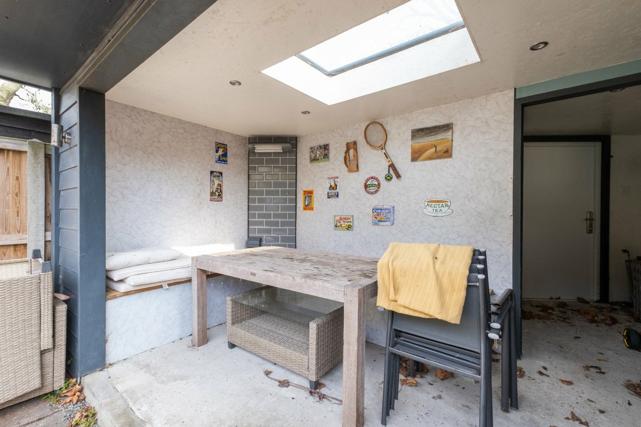Properties For Sale in Gladstone Road Deal