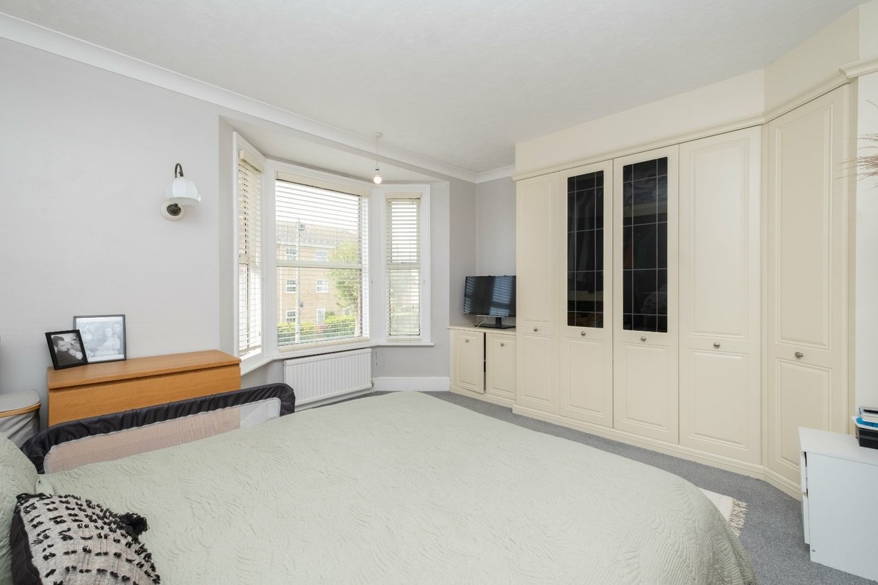 Properties For Sale in Gladstone Road Deal