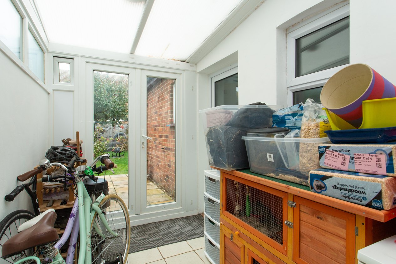 Properties Under Offer in Glebe Road Margate