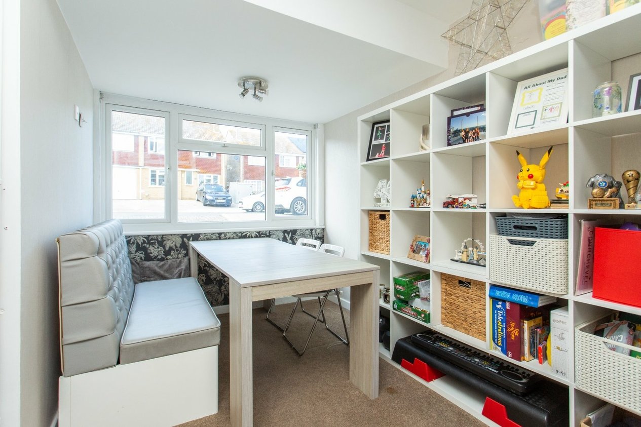 Properties For Sale in Glenbervie Drive Herne Bay