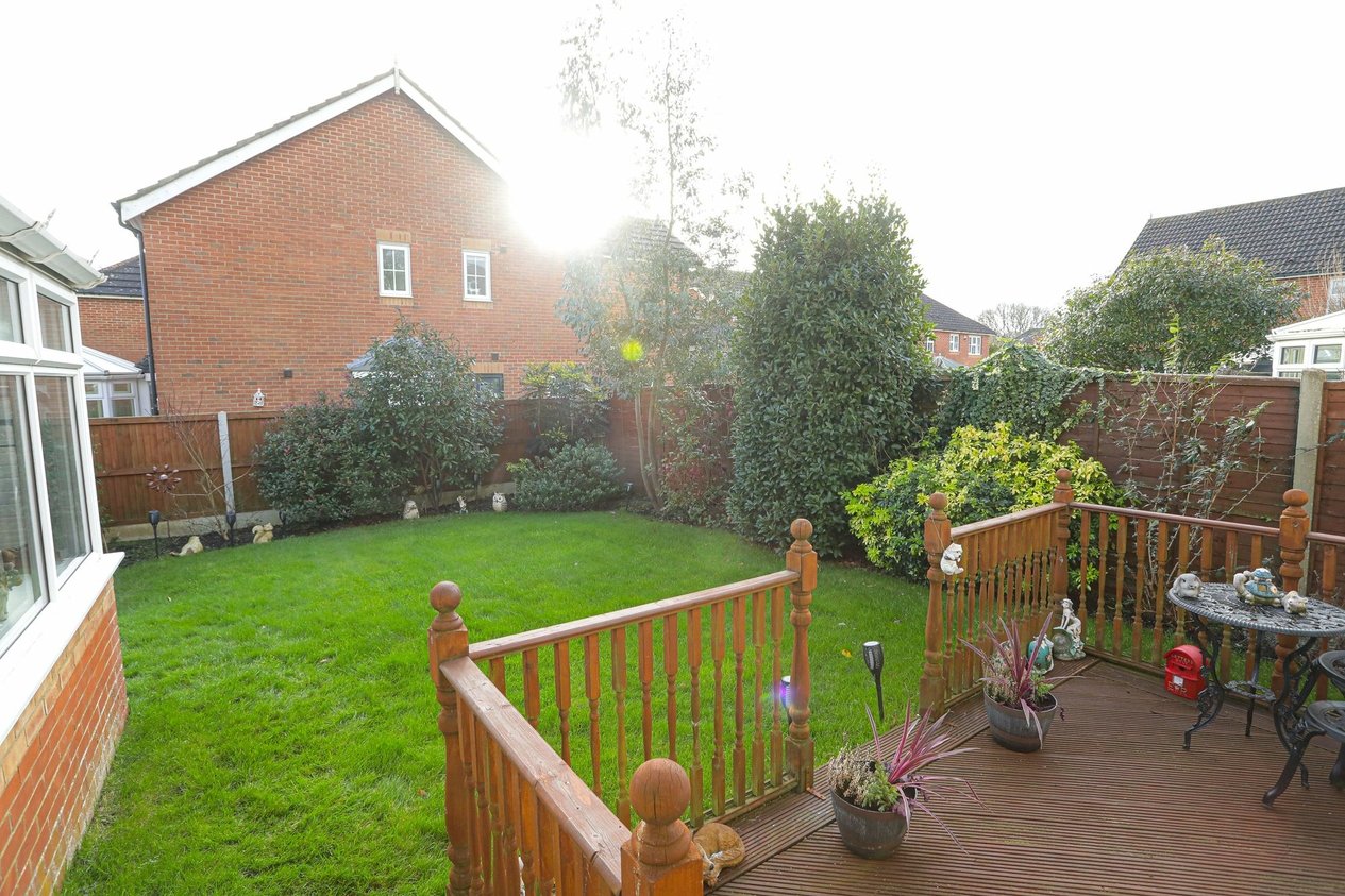 Properties Sold Subject To Contract in Gloster Close  Hawkinge