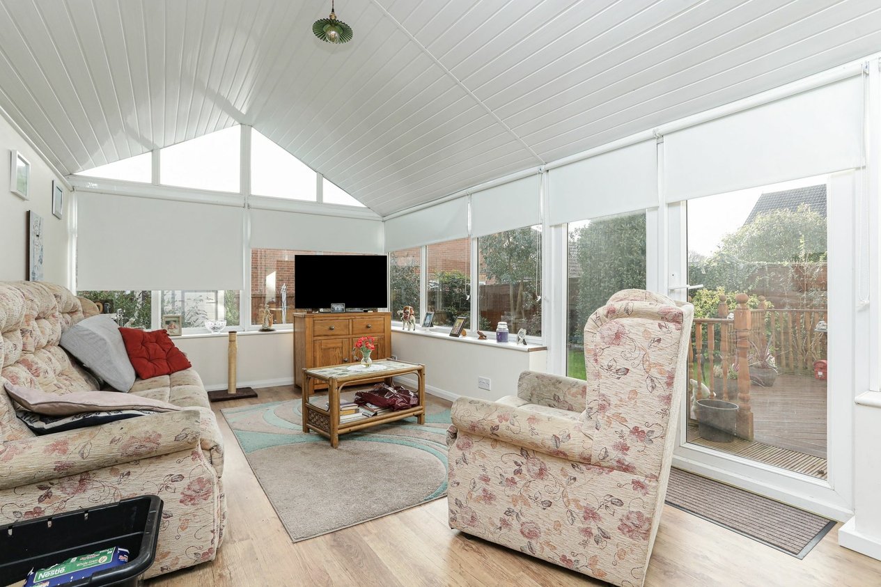Properties Sold Subject To Contract in Gloster Close  Hawkinge