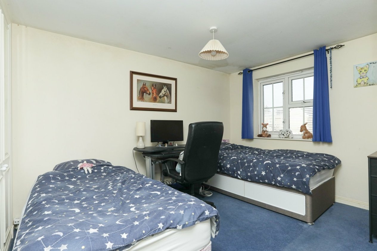 Properties Under Offer in Gloster Close Hawkinge