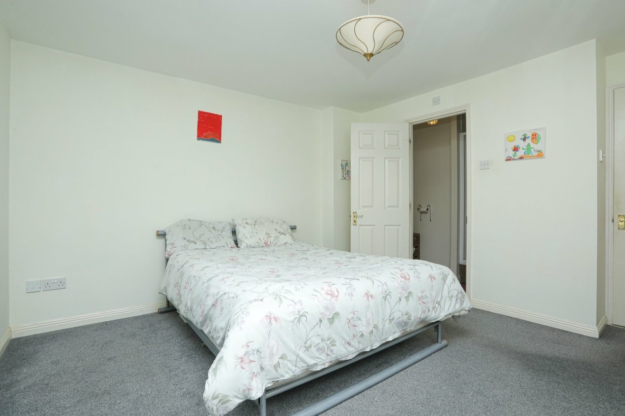 Properties Under Offer in Gloster Close Hawkinge