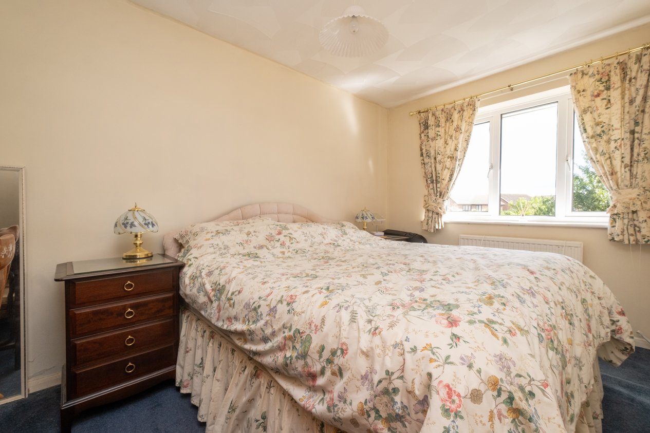 Properties For Sale in Gloucester Mews New Romney