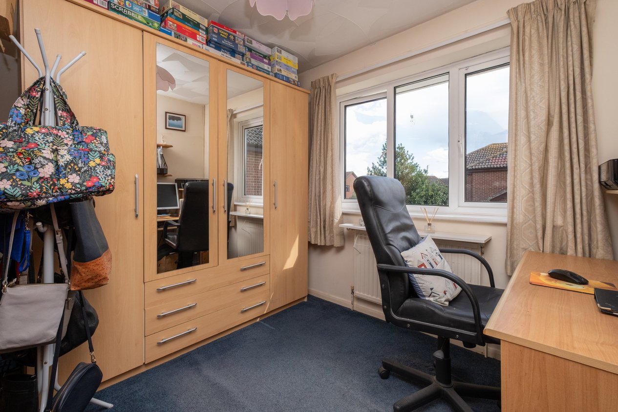 Properties For Sale in Gloucester Mews New Romney