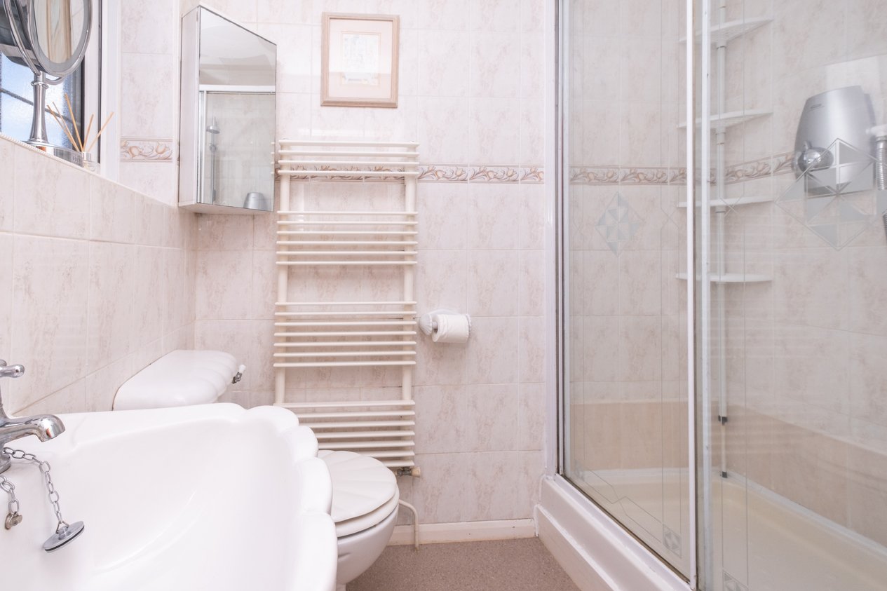 Properties For Sale in Gloucester Mews New Romney