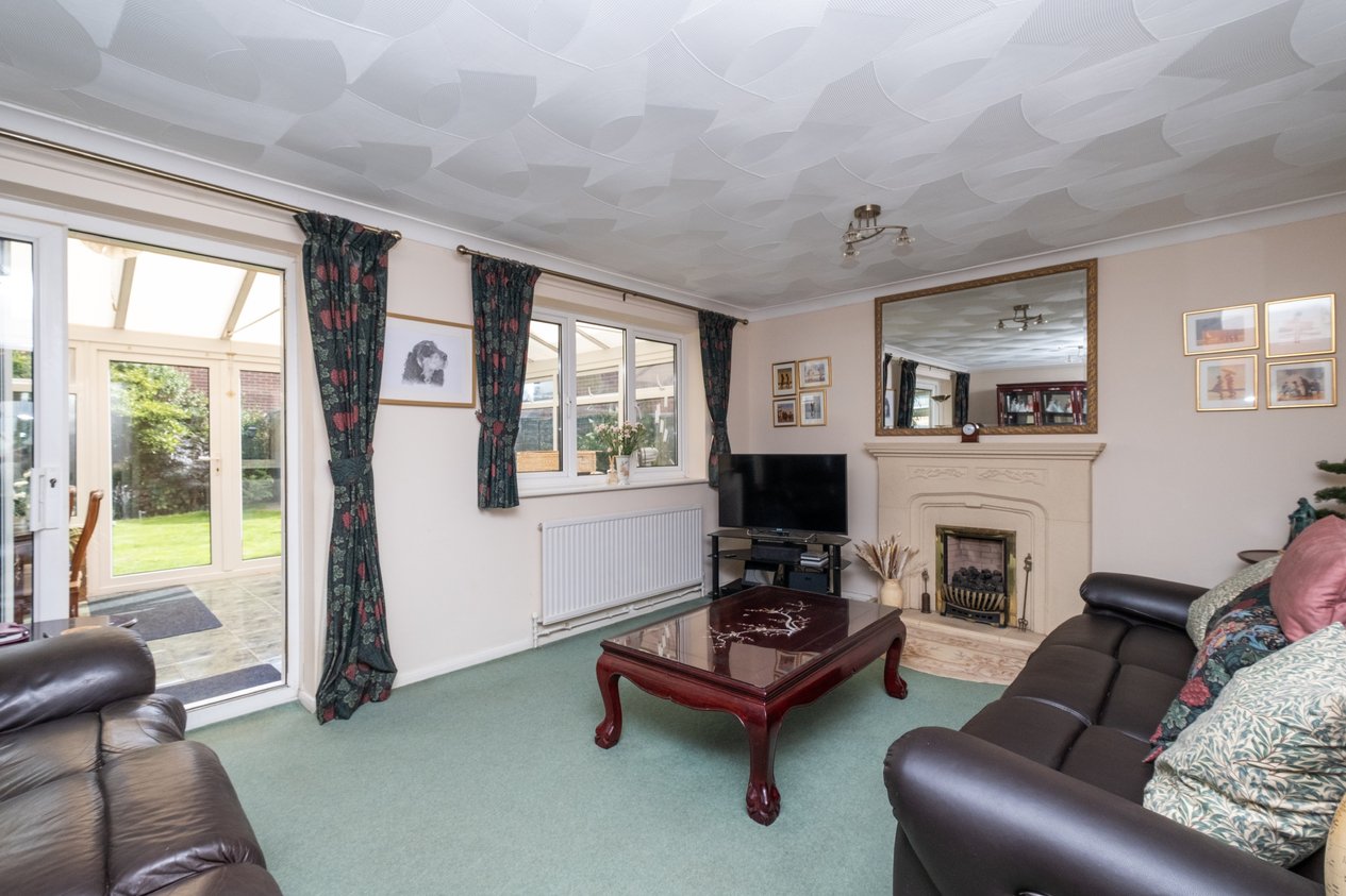 Properties For Sale in Gloucester Mews New Romney