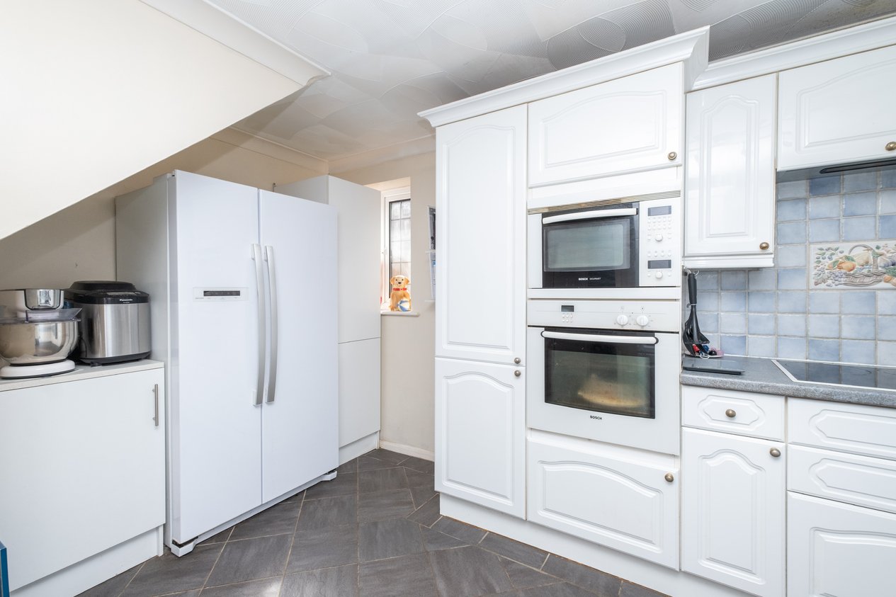 Properties For Sale in Gloucester Mews New Romney