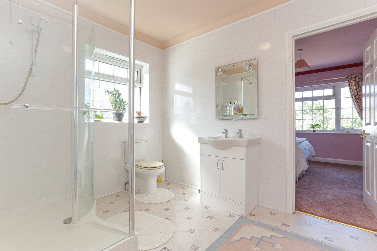 Properties For Sale in Godwyn Road Folkestone