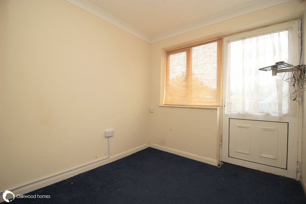 Properties Under Offer in Golden Close 