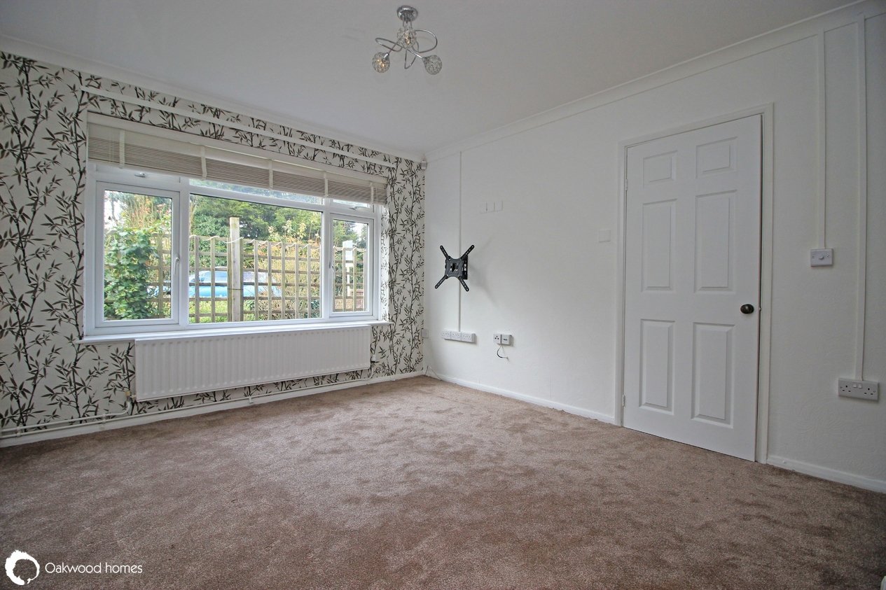 Properties Under Offer in Golden Close 