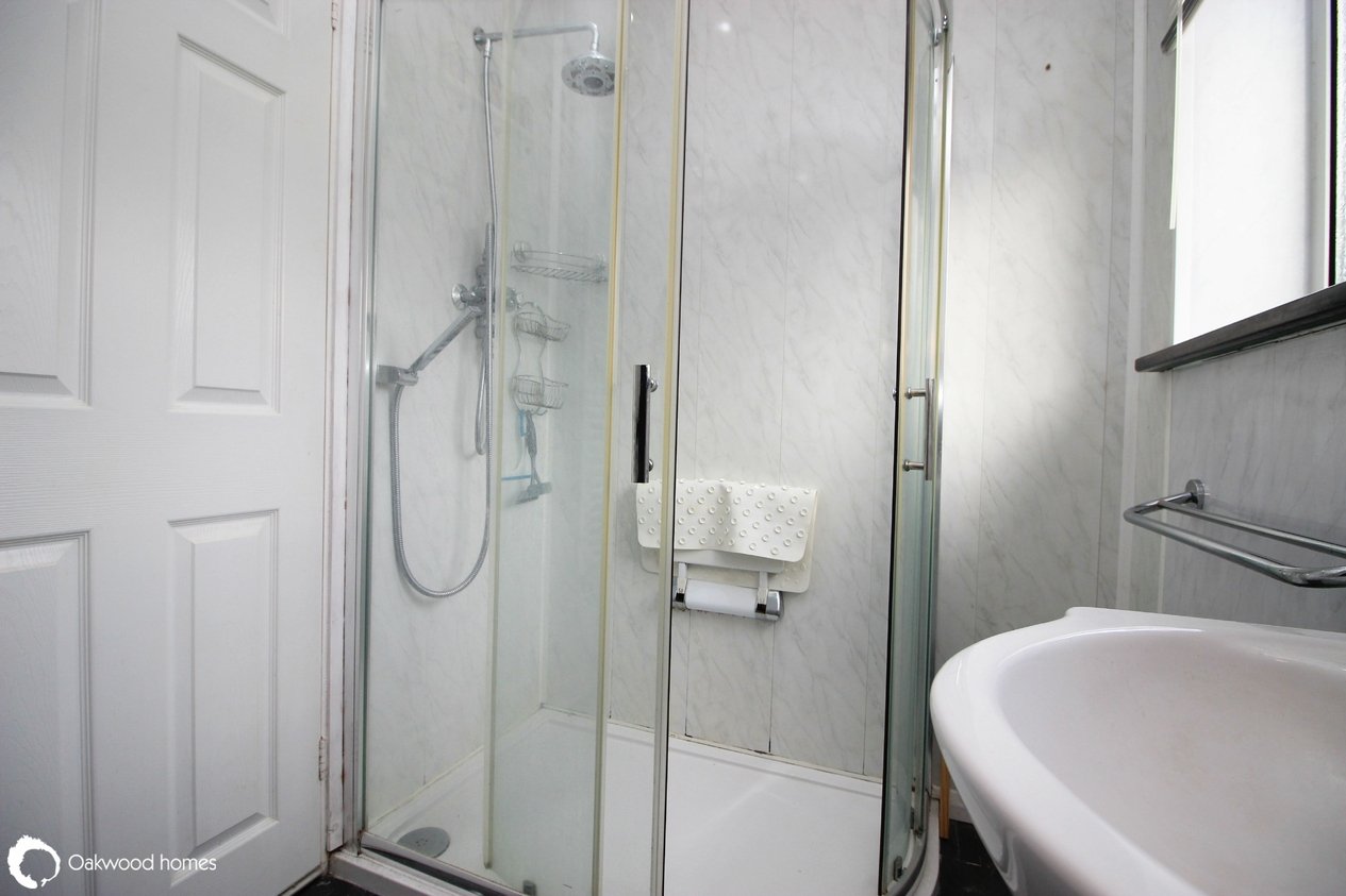 Properties Under Offer in Golden Close 