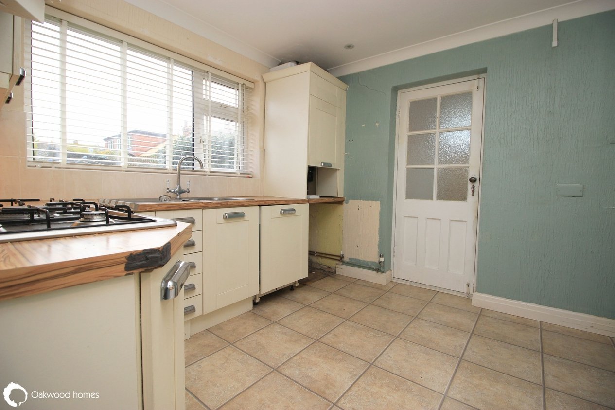 Properties Under Offer in Golden Close 