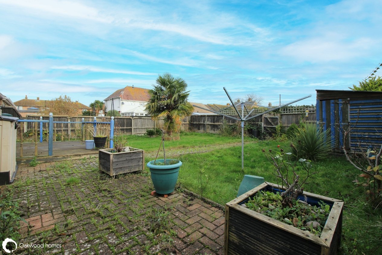 Properties Under Offer in Golden Close 