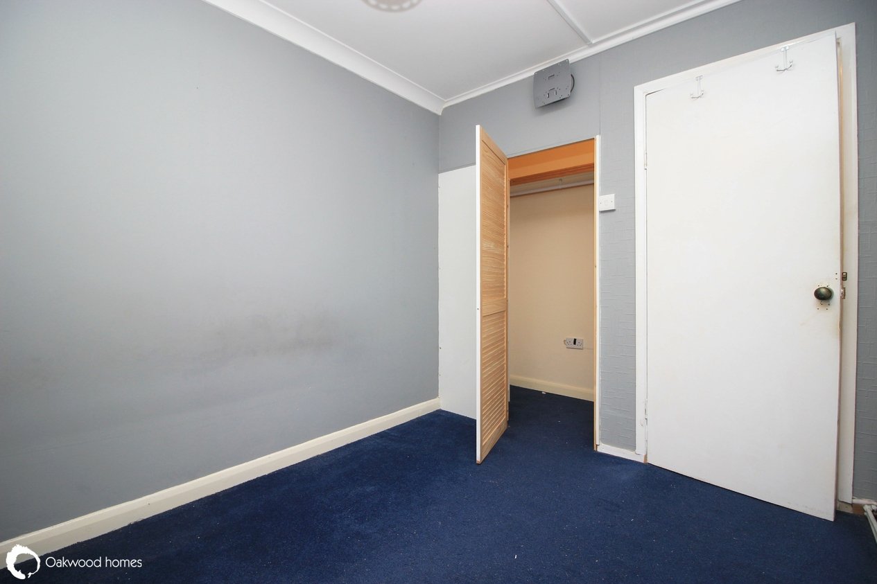 Properties Under Offer in Golden Close 