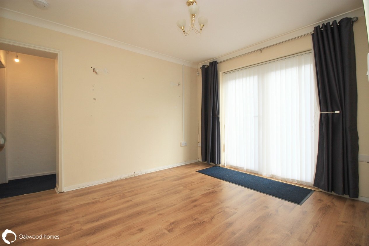 Properties Under Offer in Golden Close 