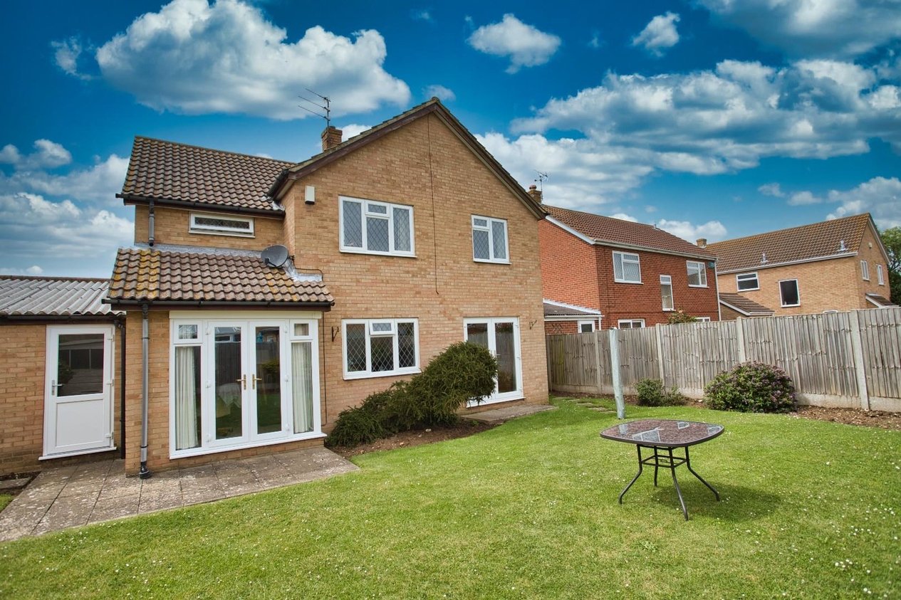 Properties Sold Subject To Contract in Goldfinch Close 
