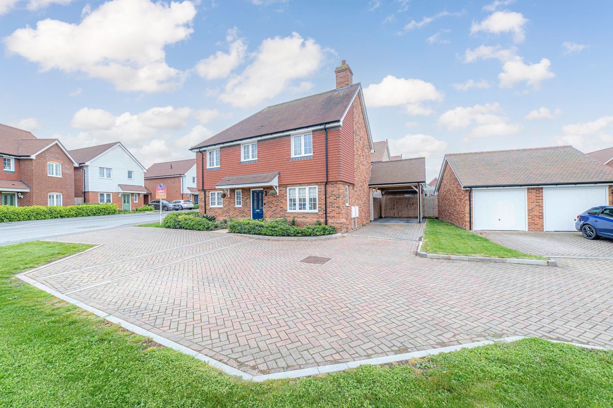 Properties For Sale in Goldfinch Drive  Faversham