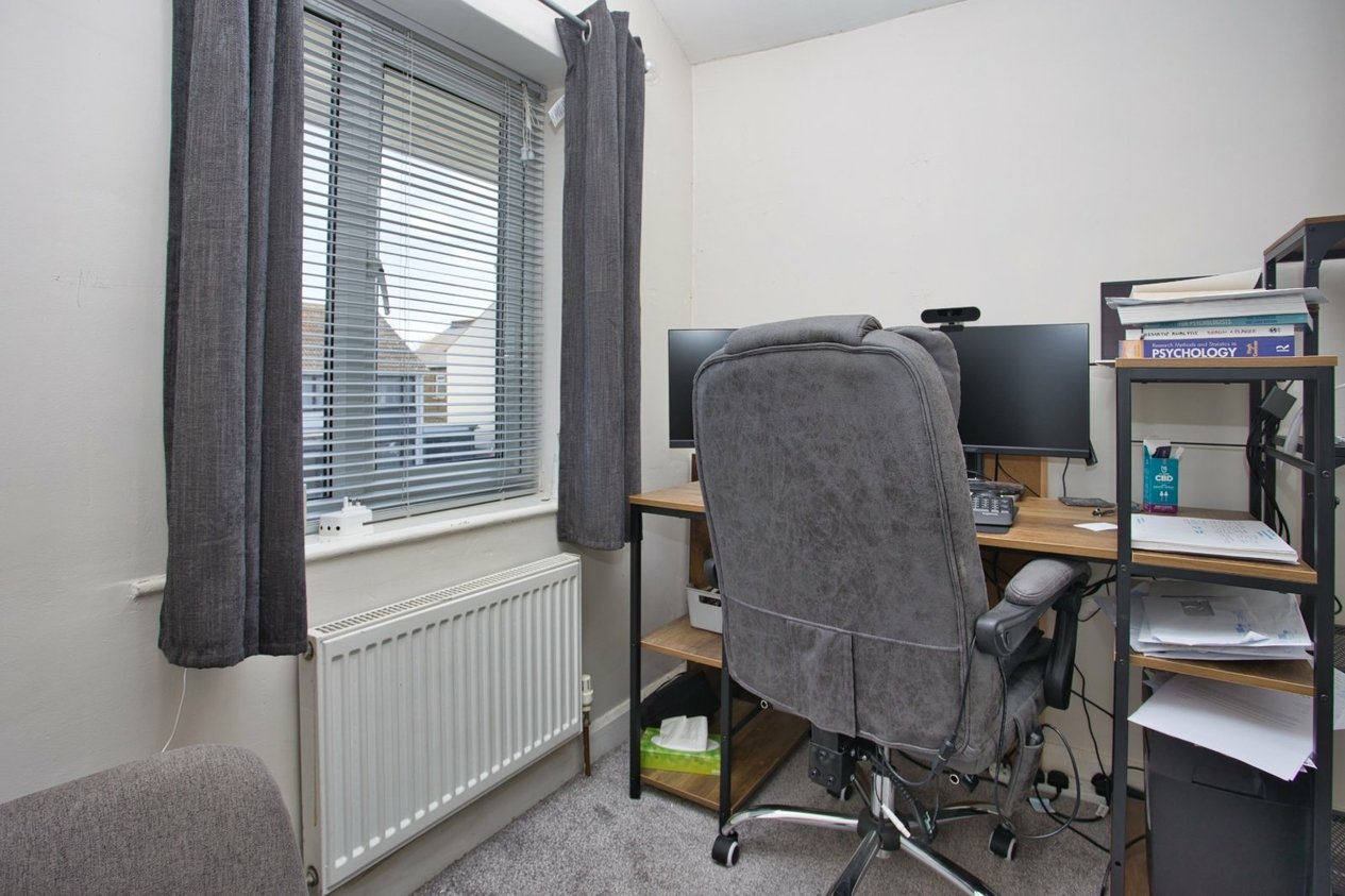 Properties For Sale in Golf Road Deal