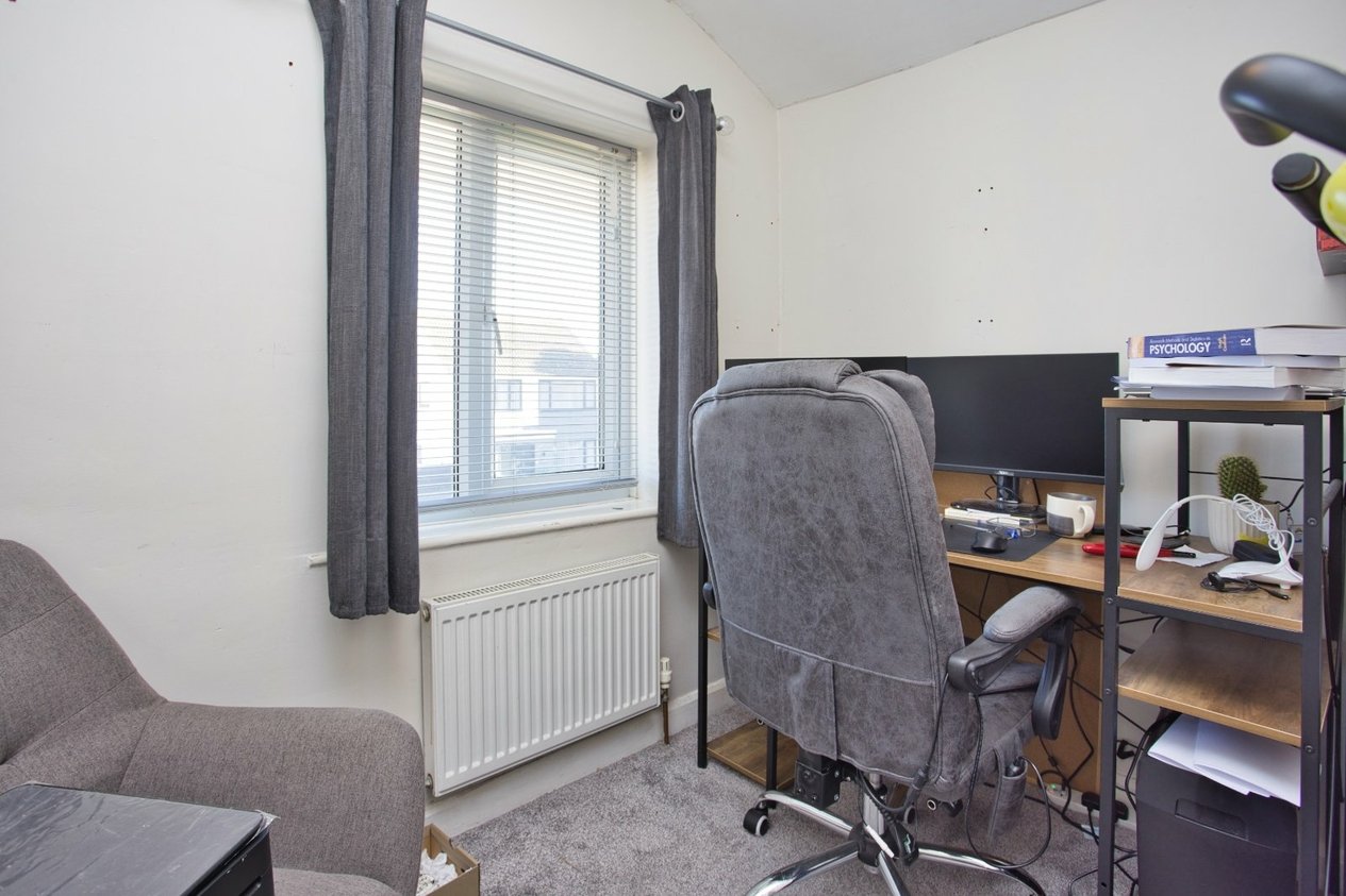 Properties For Sale in Golf Road Deal