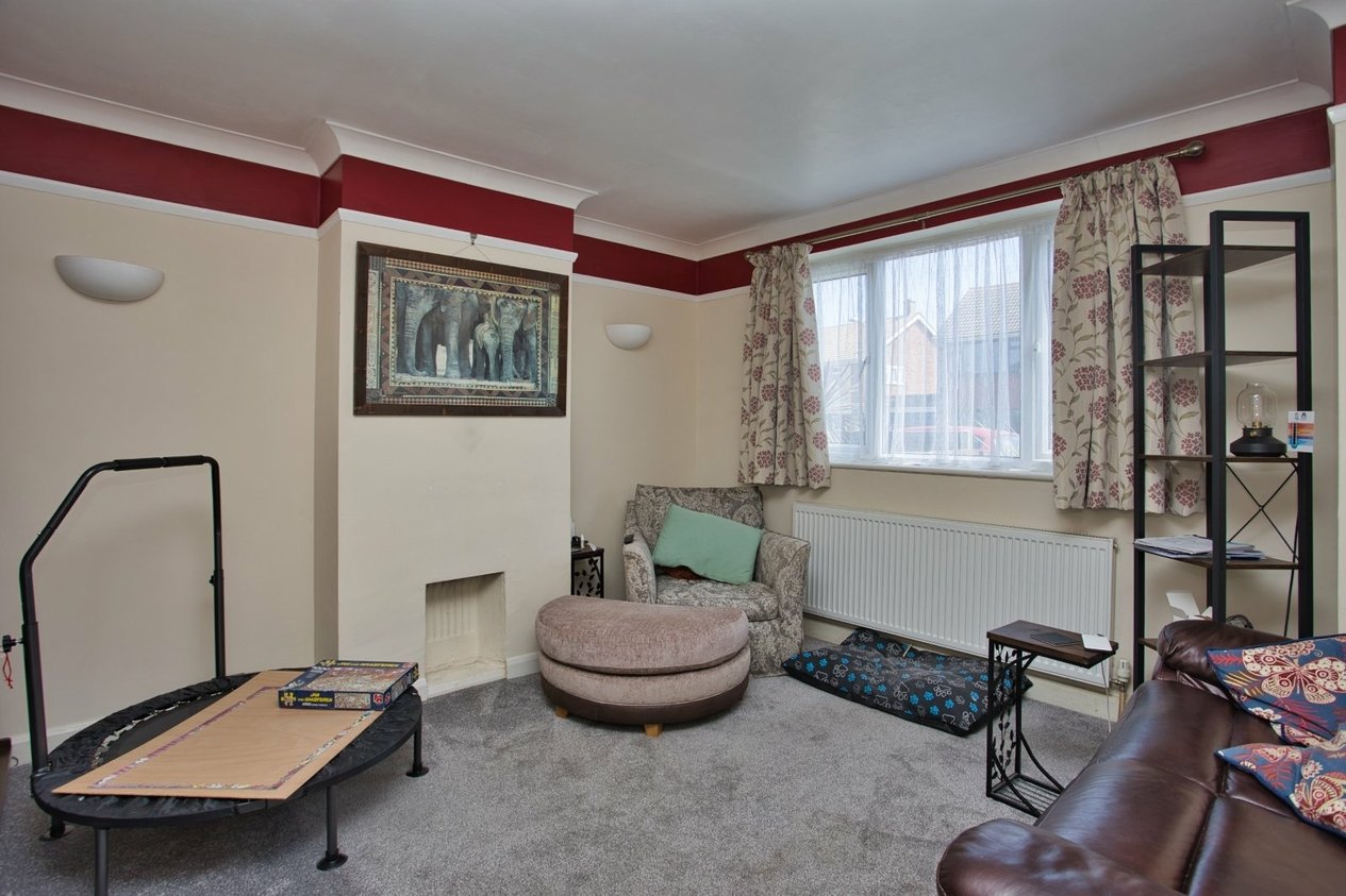 Properties For Sale in Golf Road Deal