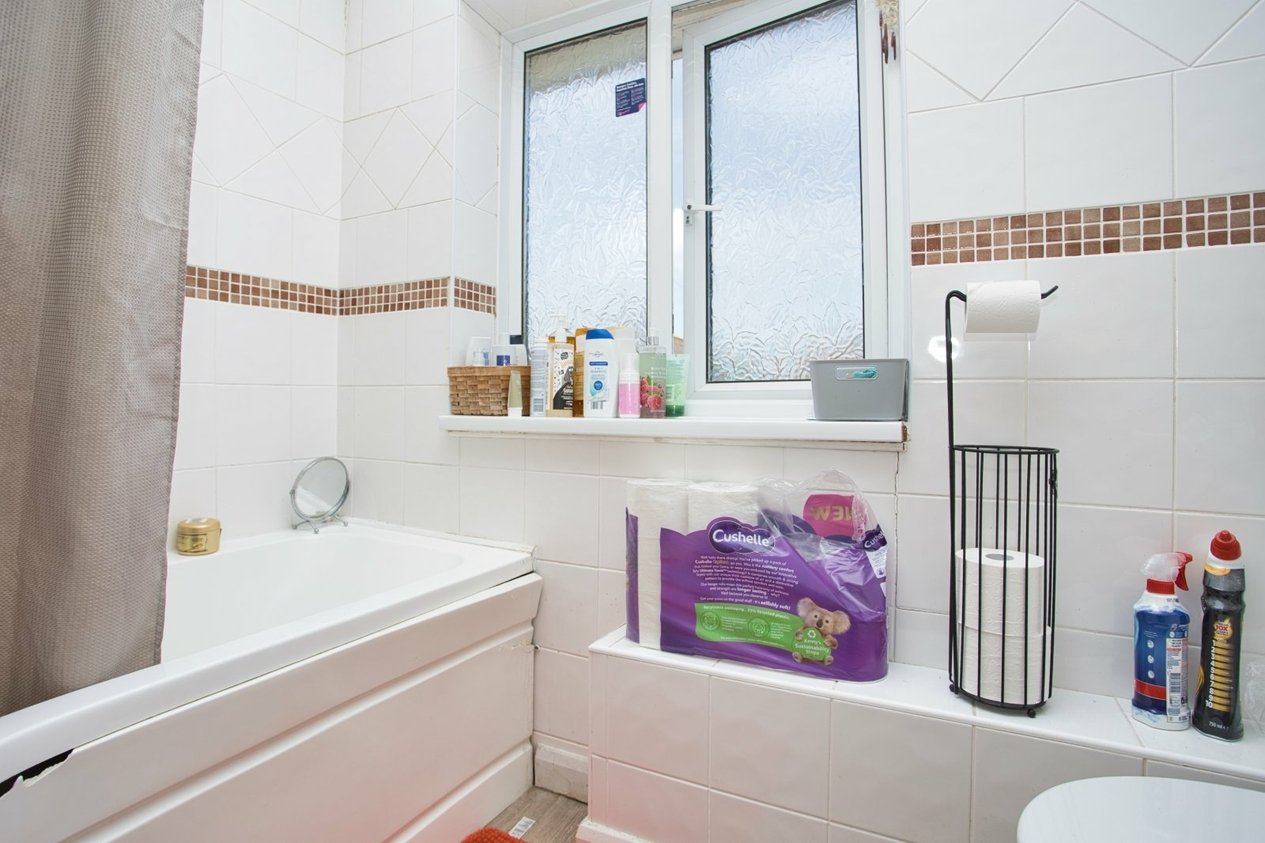 Properties For Sale in Golf Road Deal