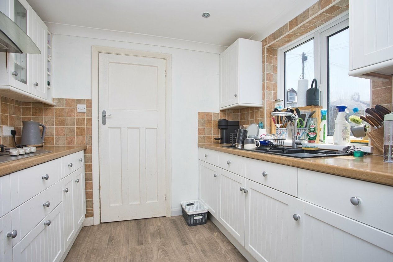 Properties For Sale in Golf Road Deal